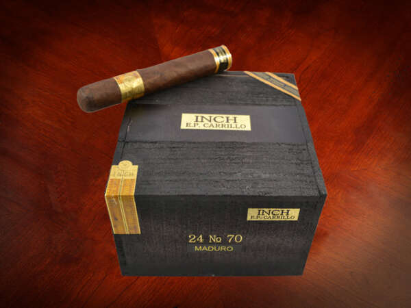 E.P. Carrillo Inch 64 Maduro 6 1/8x64